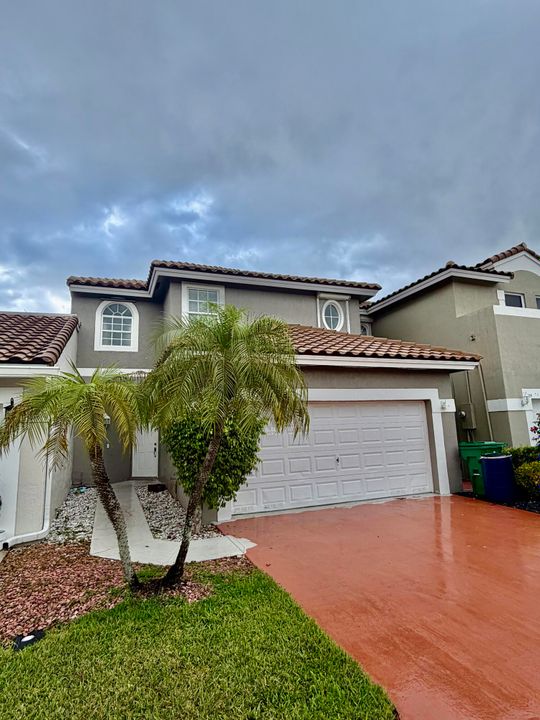 В аренду: $3,500 (3 спален, 2 ванн, 1784 Квадратных фут)