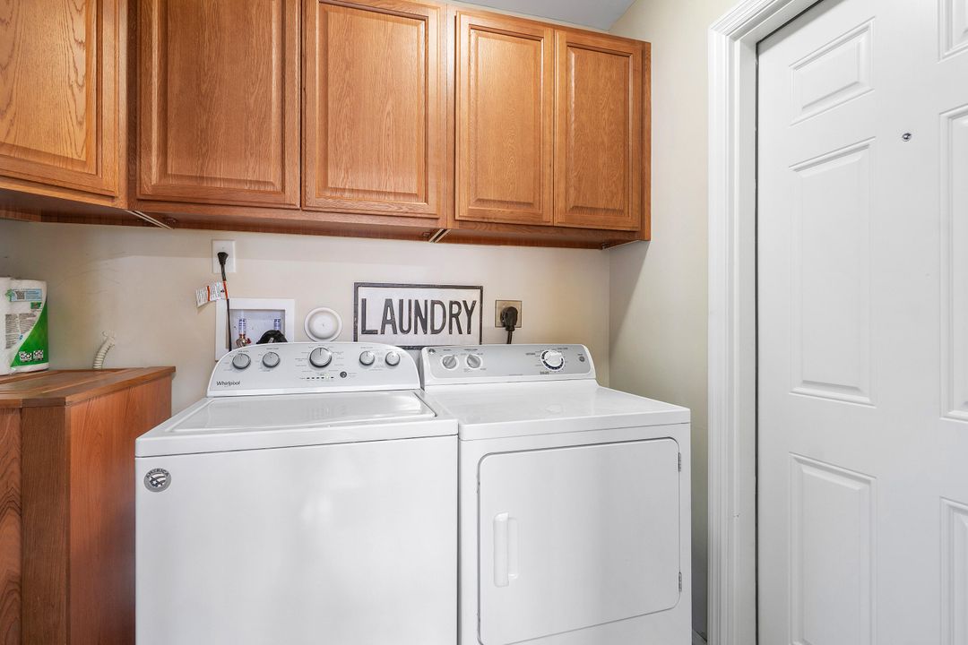 For Rent: $2,800 (2 beds, 2 baths, 1100 Square Feet)