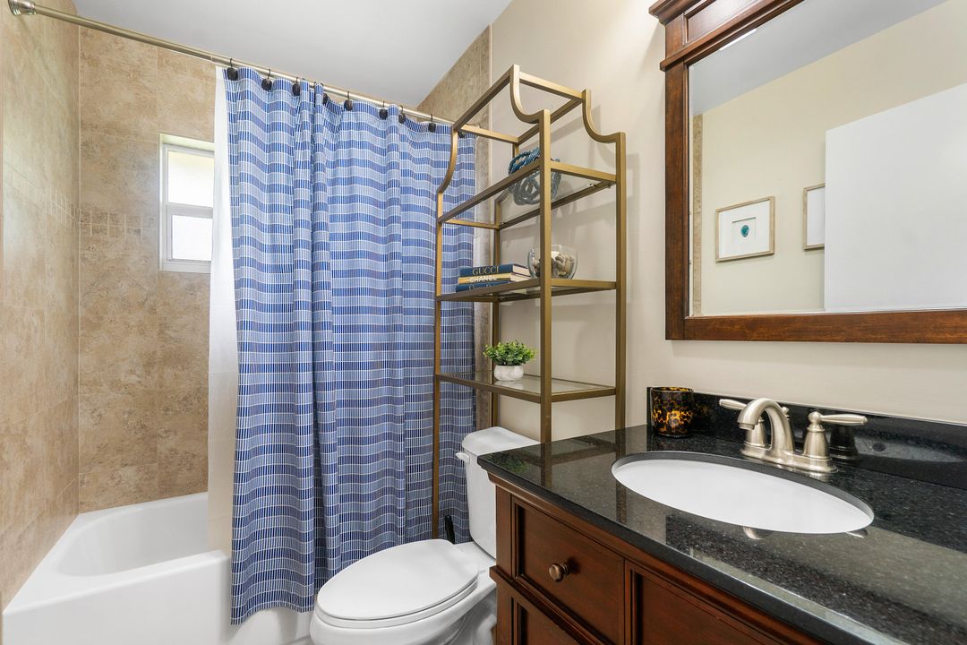 For Rent: $2,800 (2 beds, 2 baths, 1100 Square Feet)