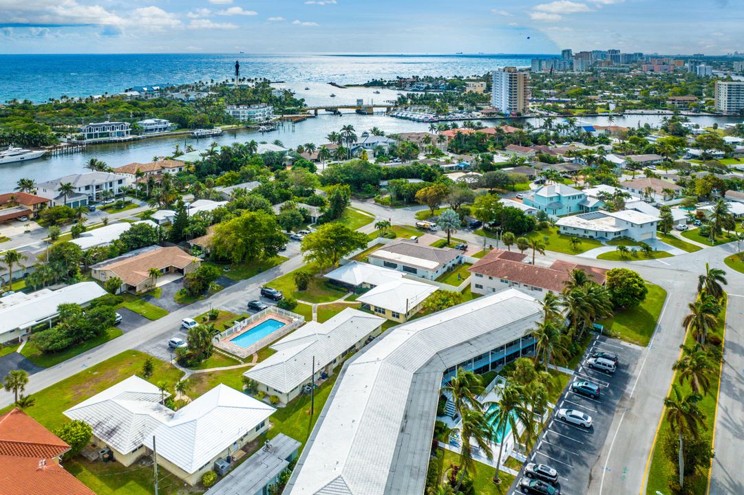 For Rent: $2,800 (2 beds, 2 baths, 1100 Square Feet)