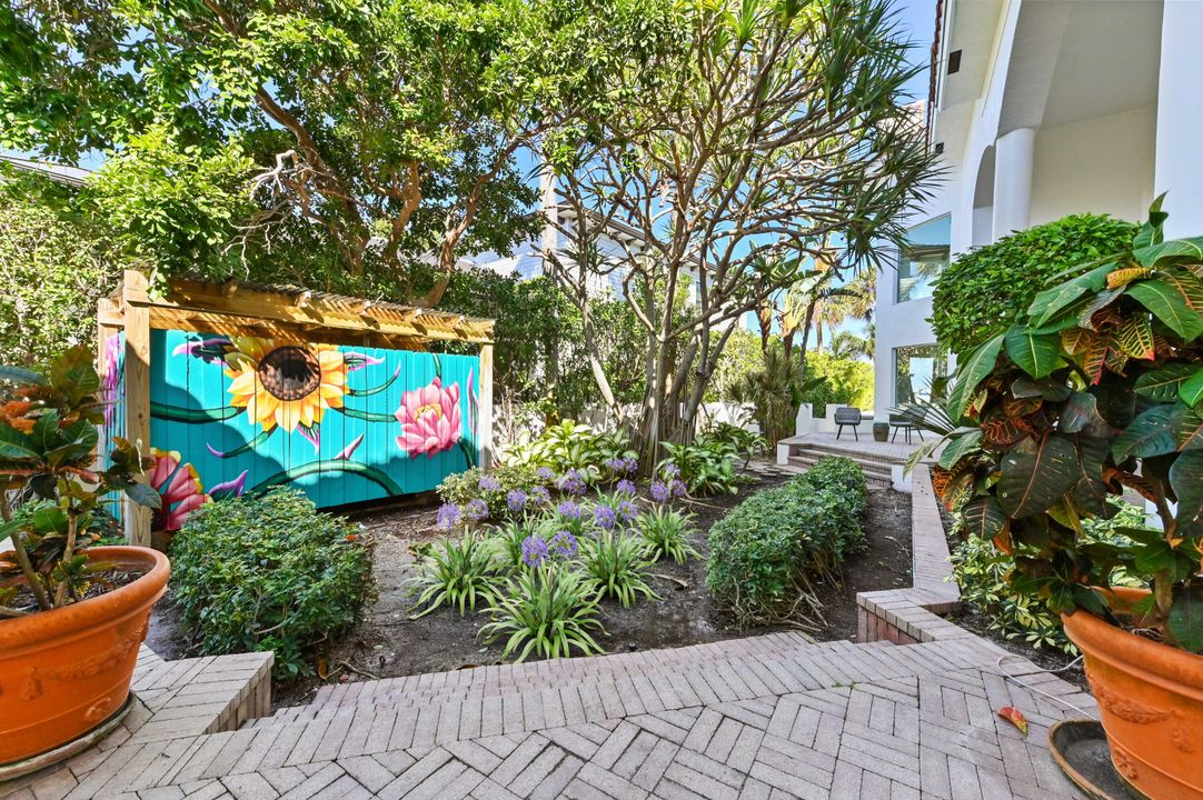 En Venta: $4,500,000 (5 camas, 4 baños, 3996 Pies cuadrados)