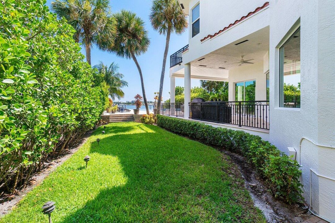 En Venta: $4,500,000 (5 camas, 4 baños, 3996 Pies cuadrados)