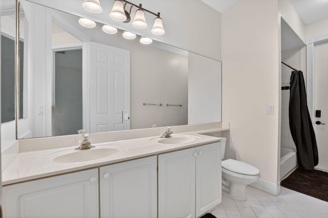 For Sale: $1,175,000 (4 beds, 3 baths, 3109 Square Feet)