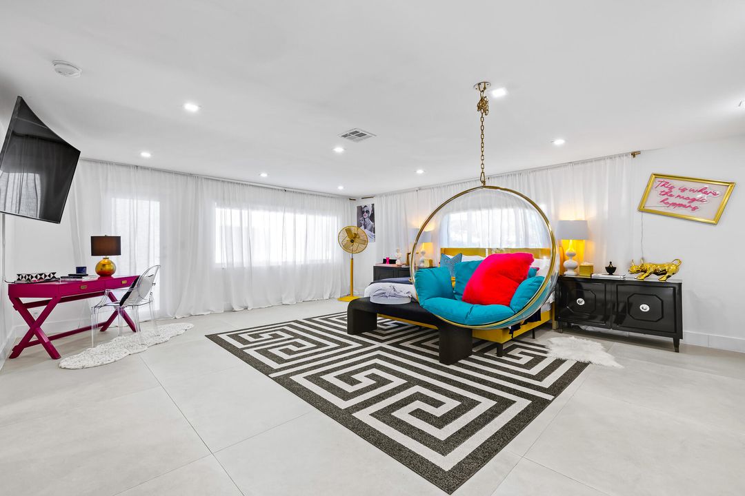 For Rent: $12,000 (4 beds, 3 baths, 2540 Square Feet)