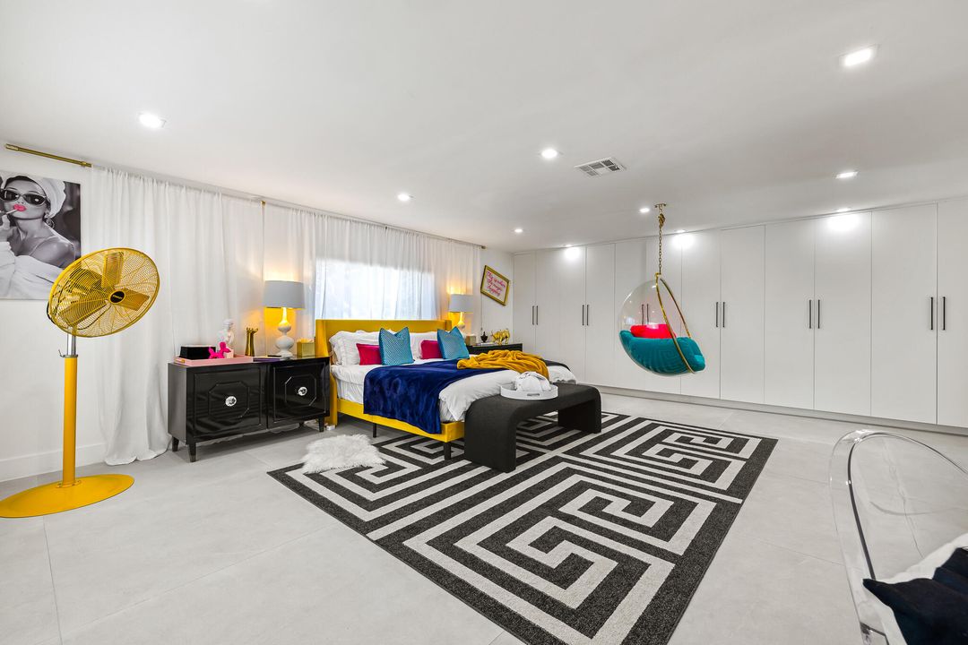 For Rent: $12,000 (4 beds, 3 baths, 2540 Square Feet)