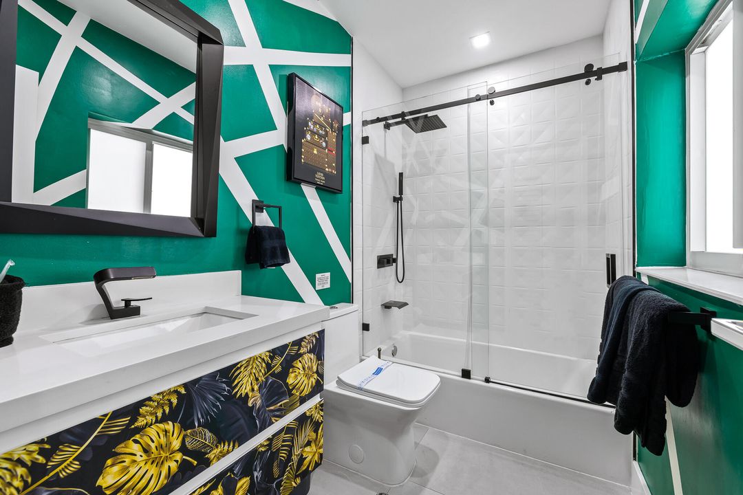 For Rent: $12,000 (4 beds, 3 baths, 2540 Square Feet)