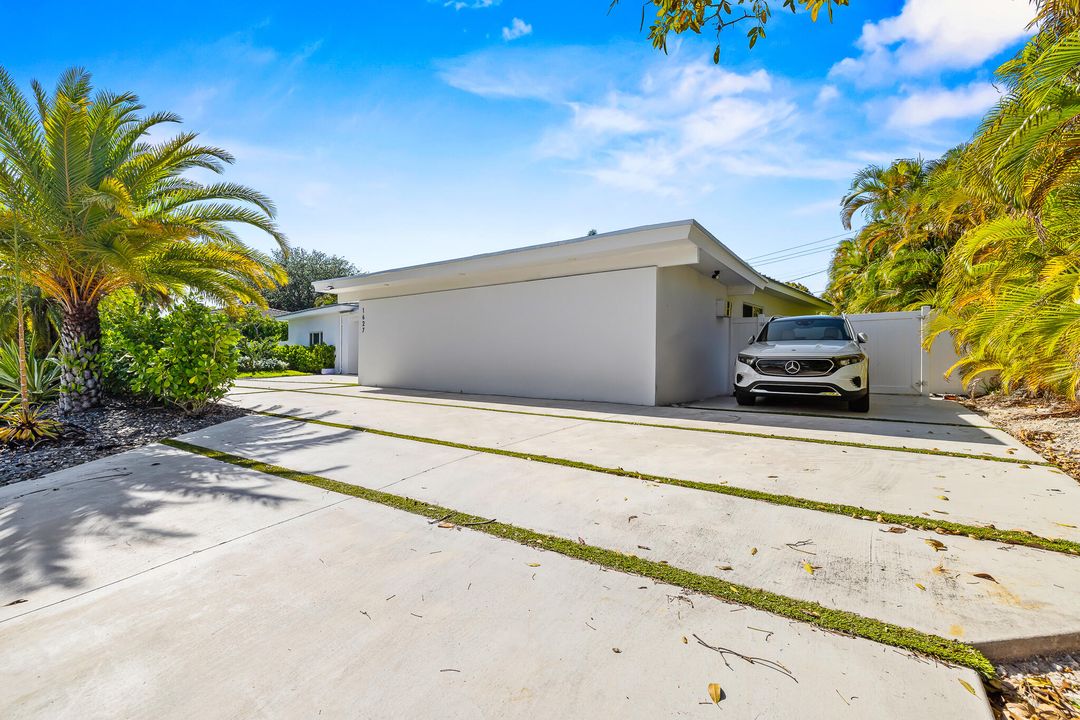 For Rent: $12,000 (4 beds, 3 baths, 2540 Square Feet)