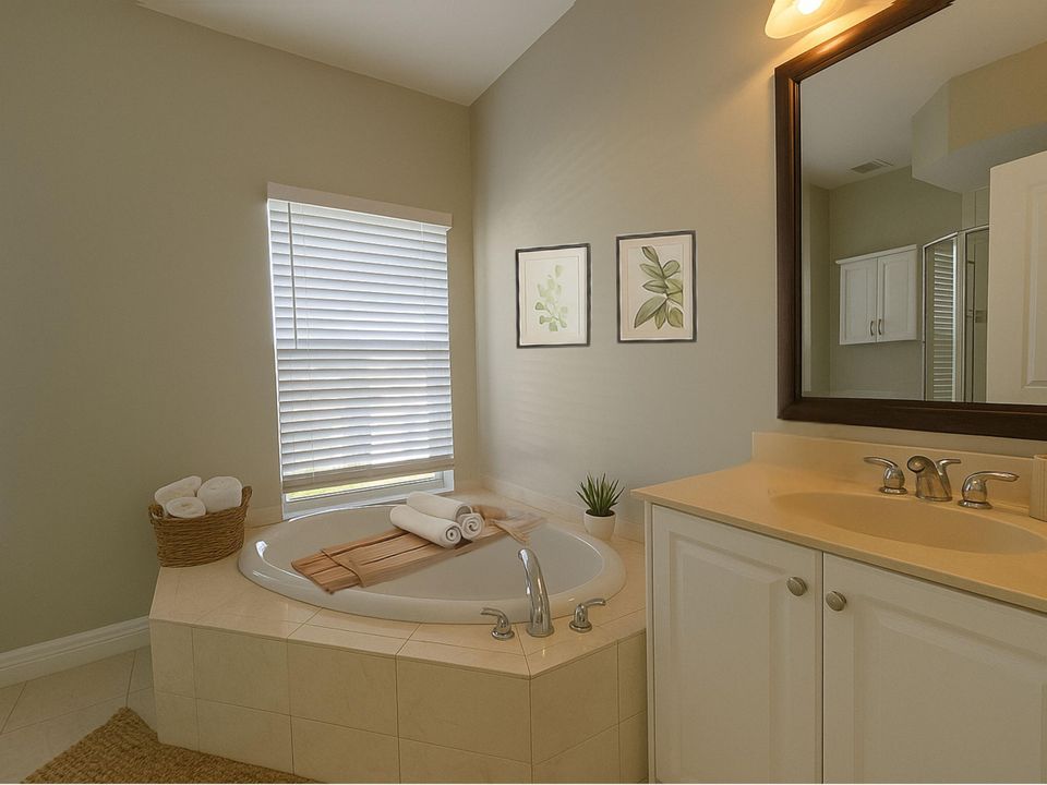 For Sale: $250,000 (2 beds, 2 baths, 1578 Square Feet)