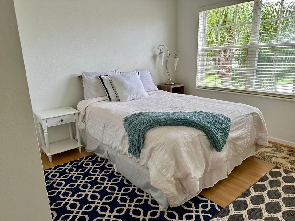 For Rent: $7,500 (4 beds, 2 baths, 2039 Square Feet)