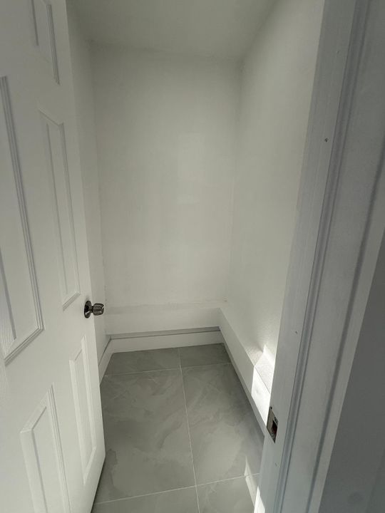 For Sale: $587,500 (4 beds, 3 baths, 1441 Square Feet)