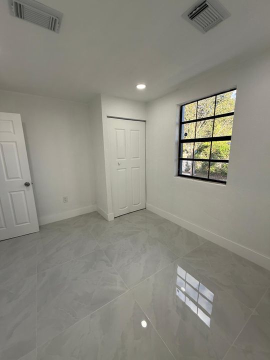 For Sale: $587,500 (4 beds, 3 baths, 1441 Square Feet)