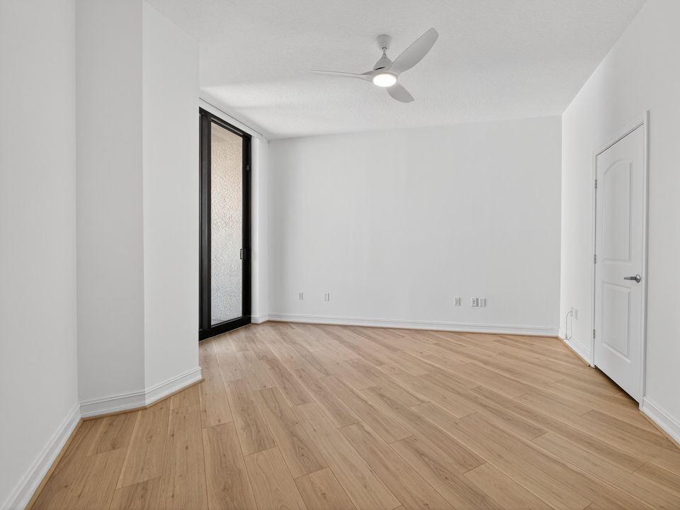 For Sale: $1,100,000 (2 beds, 2 baths, 1648 Square Feet)