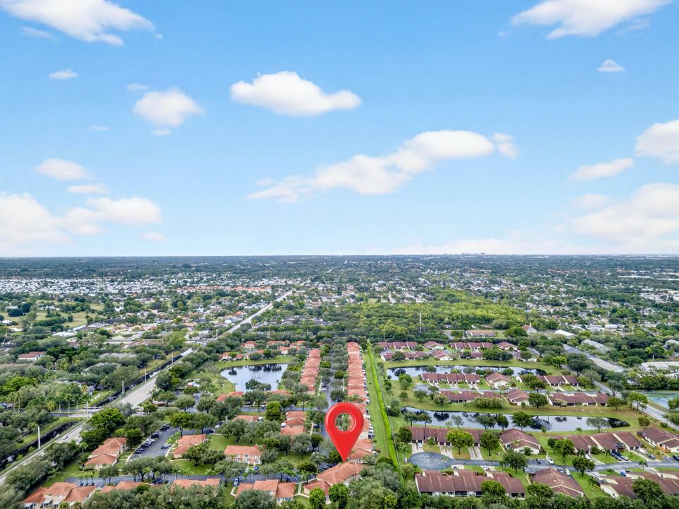 На продажу: $325,000 (3 спален, 2 ванн, 1596 Квадратных фут)