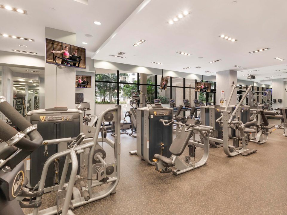 For Sale: $1,100,000 (2 beds, 2 baths, 1648 Square Feet)