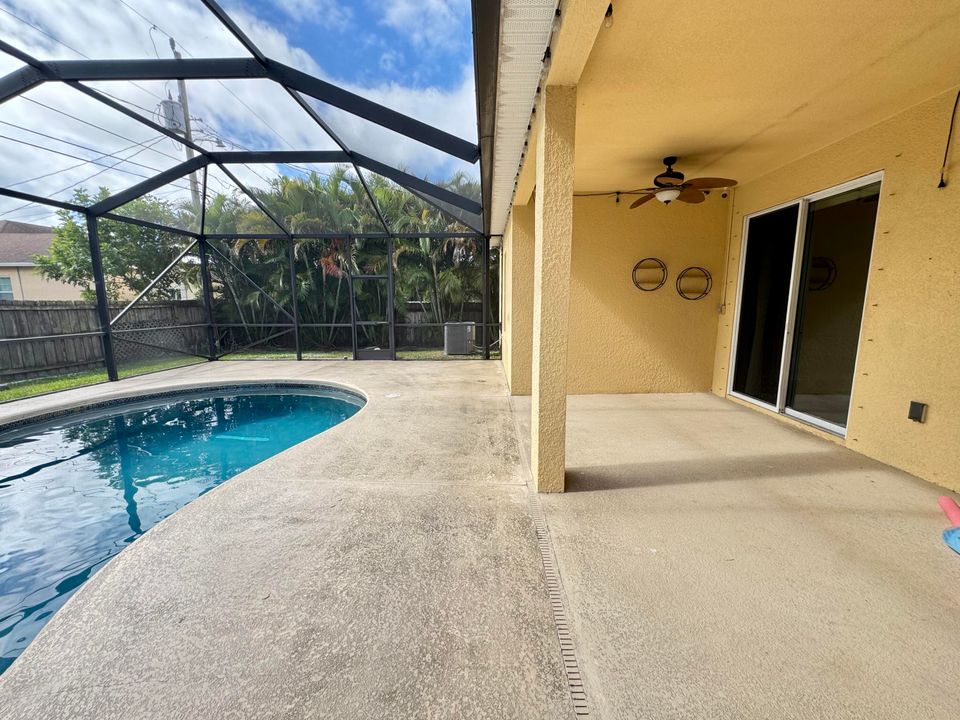 For Rent: $3,800 (4 beds, 3 baths, 2356 Square Feet)