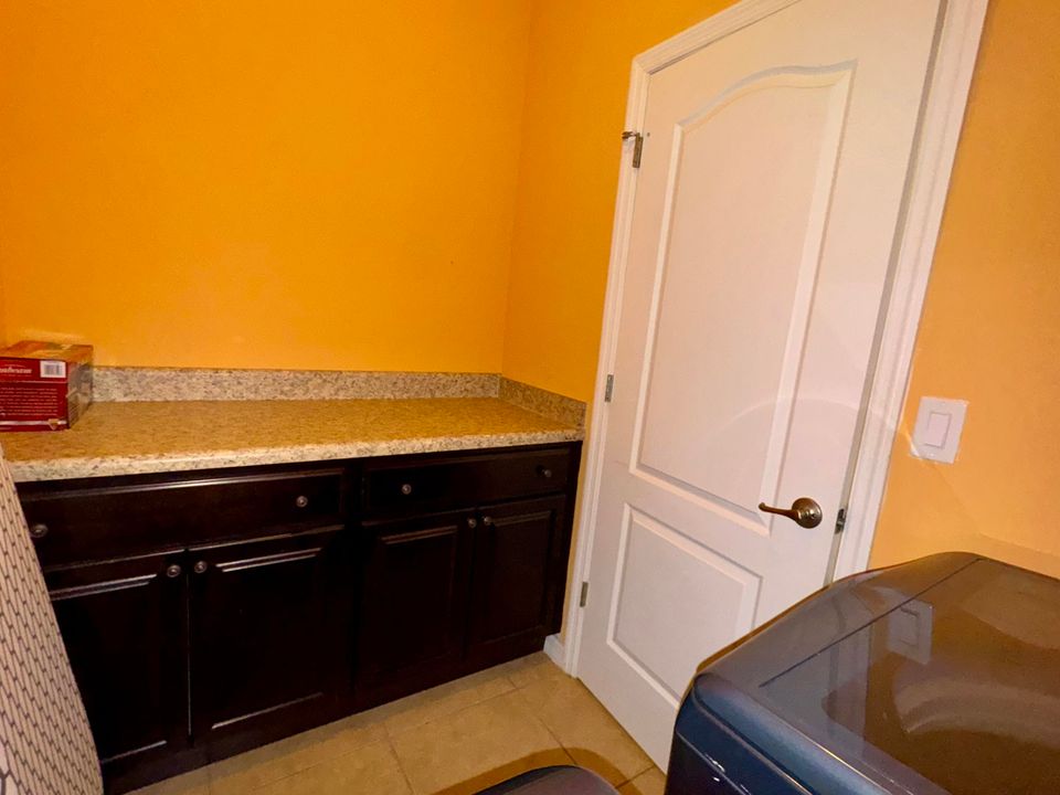 For Rent: $3,800 (4 beds, 3 baths, 2356 Square Feet)