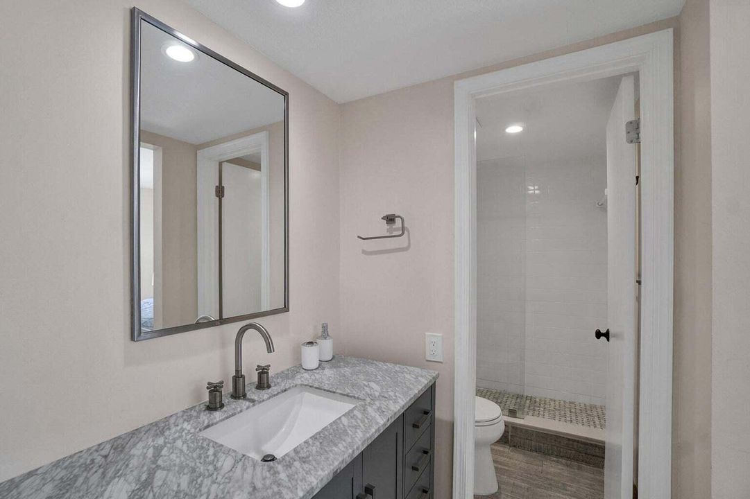 出租: $11,800 (3 贝兹, 3 浴室, 1760 平方英尺)