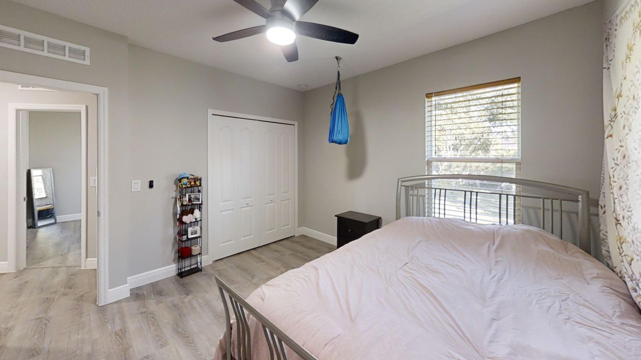 For Sale: $449,000 (4 beds, 2 baths, 2052 Square Feet)