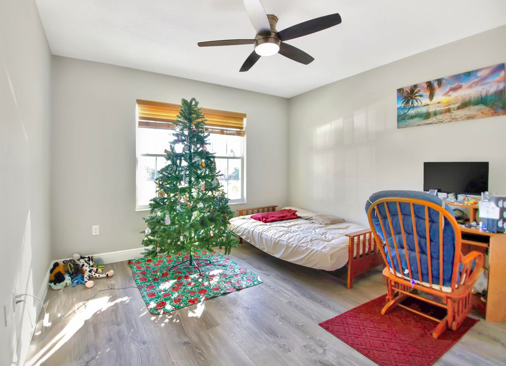 For Sale: $449,000 (4 beds, 2 baths, 2052 Square Feet)