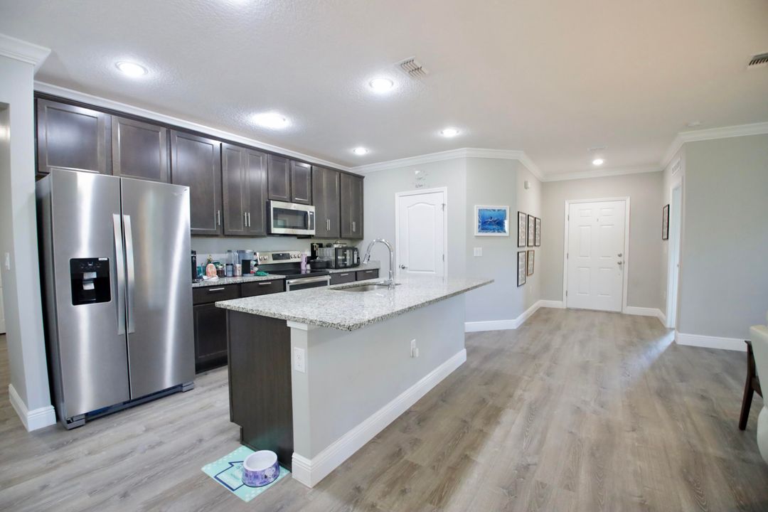 For Sale: $449,000 (4 beds, 2 baths, 2052 Square Feet)