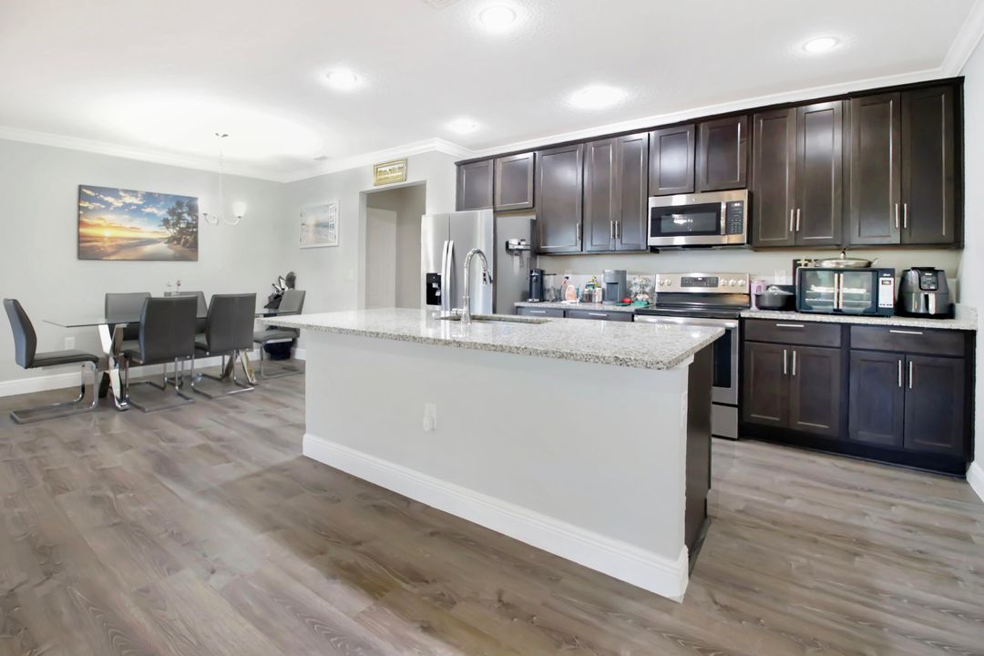 For Sale: $449,000 (4 beds, 2 baths, 2052 Square Feet)