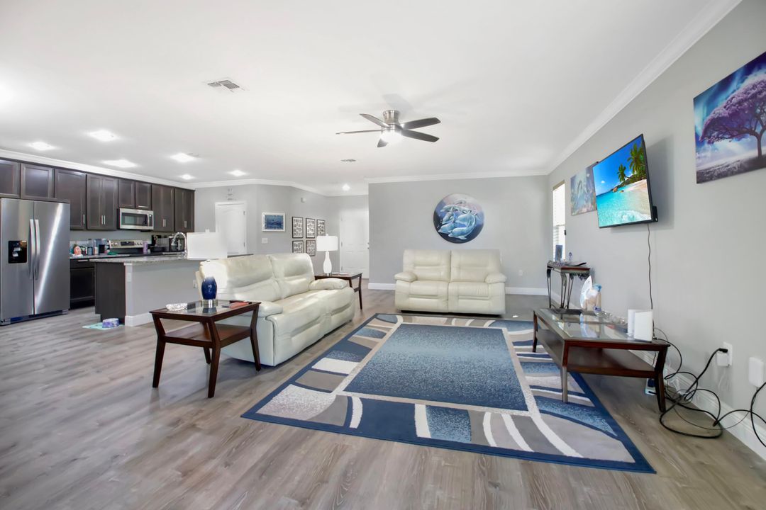 For Sale: $449,000 (4 beds, 2 baths, 2052 Square Feet)