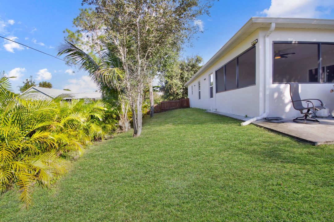 For Sale: $449,000 (4 beds, 2 baths, 2052 Square Feet)