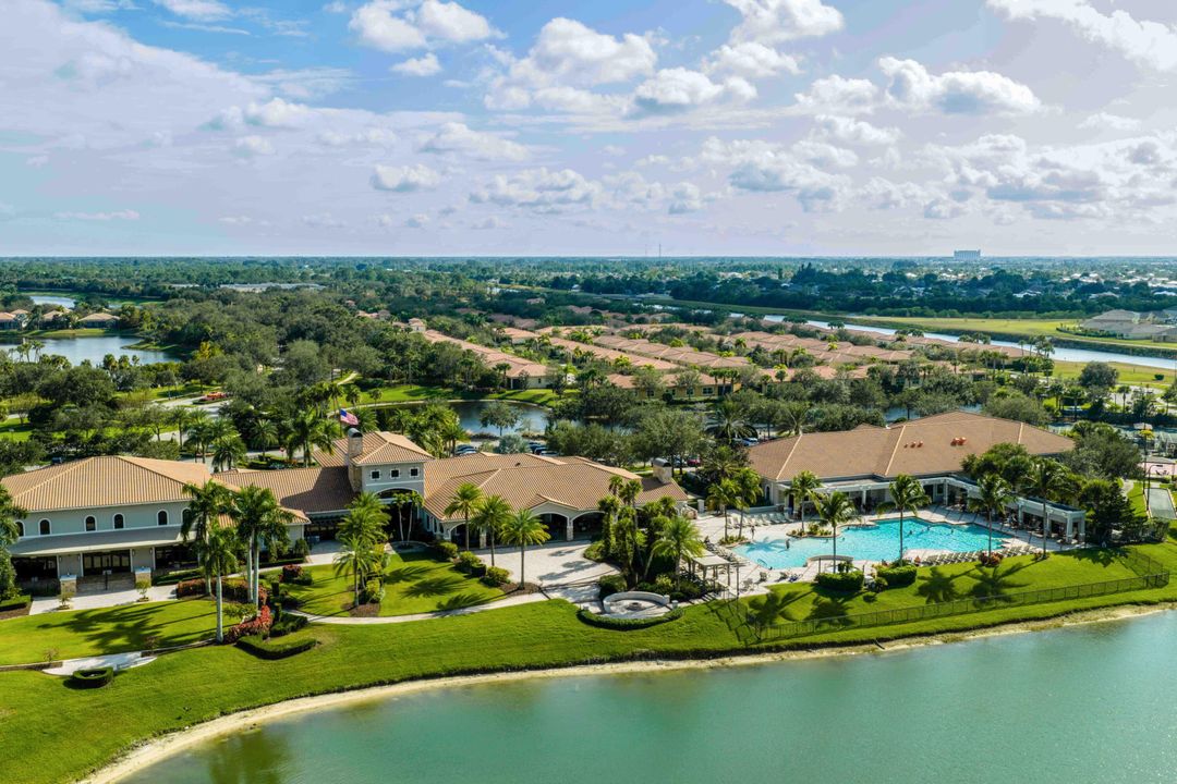 На продажу: $364,999 (2 спален, 2 ванн, 1515 Квадратных фут)