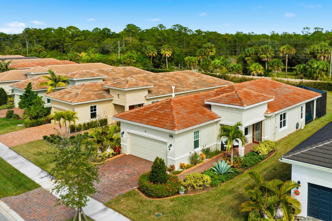 На продажу: $364,999 (2 спален, 2 ванн, 1515 Квадратных фут)