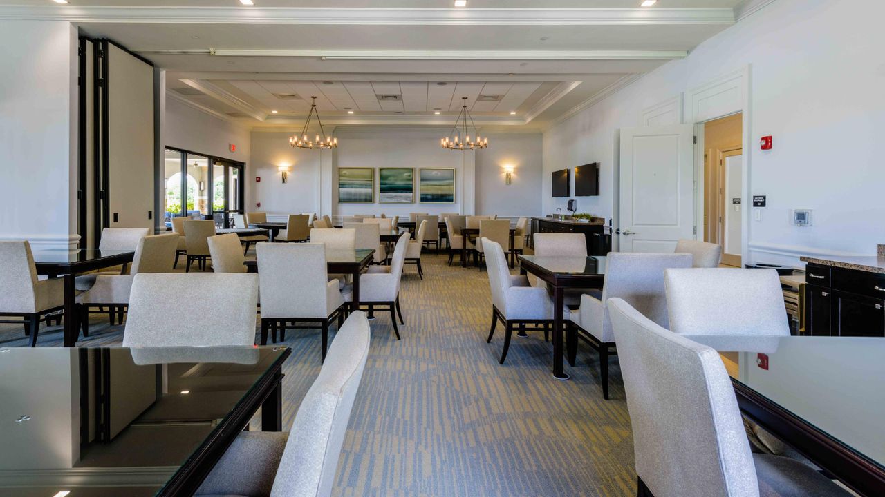 На продажу: $364,999 (2 спален, 2 ванн, 1515 Квадратных фут)