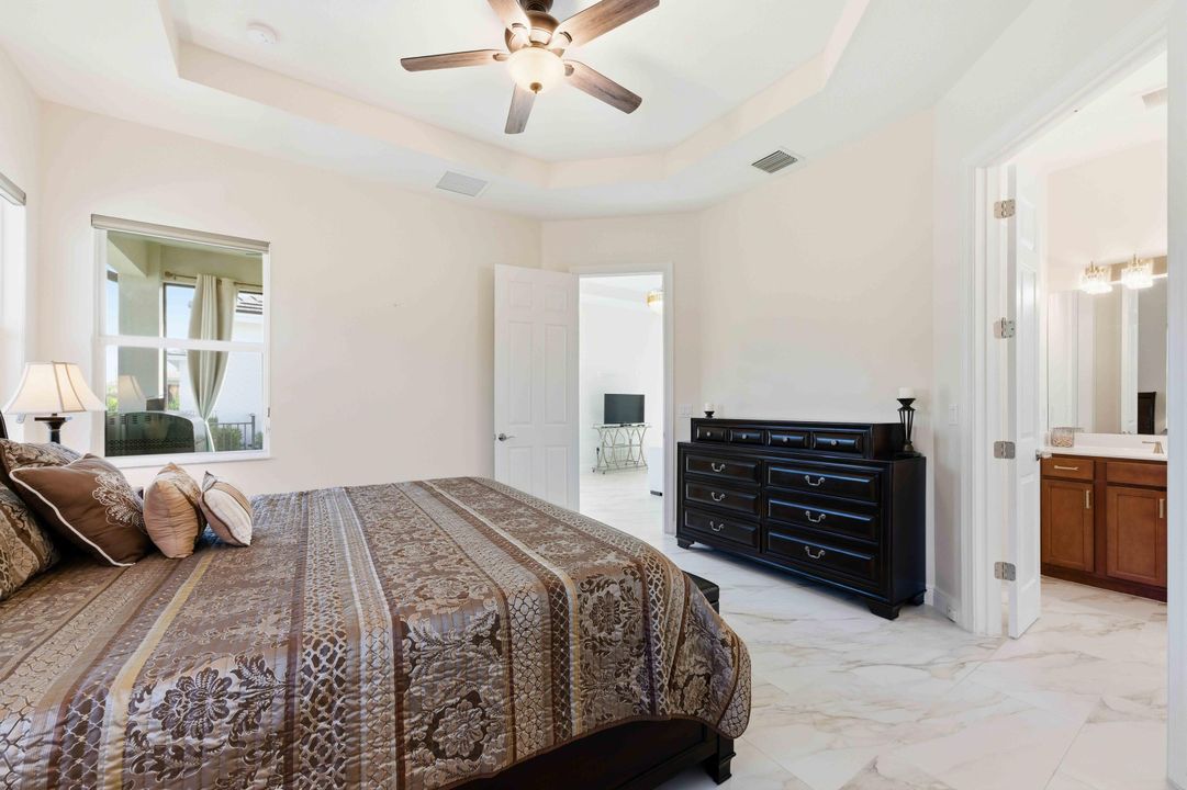 На продажу: $364,999 (2 спален, 2 ванн, 1515 Квадратных фут)