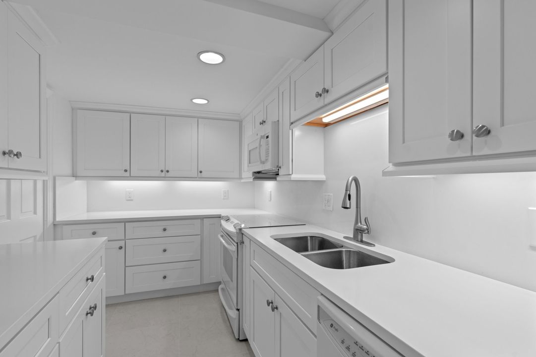 En Venta: $3,950,000 (2 camas, 2 baños, 2077 Pies cuadrados)