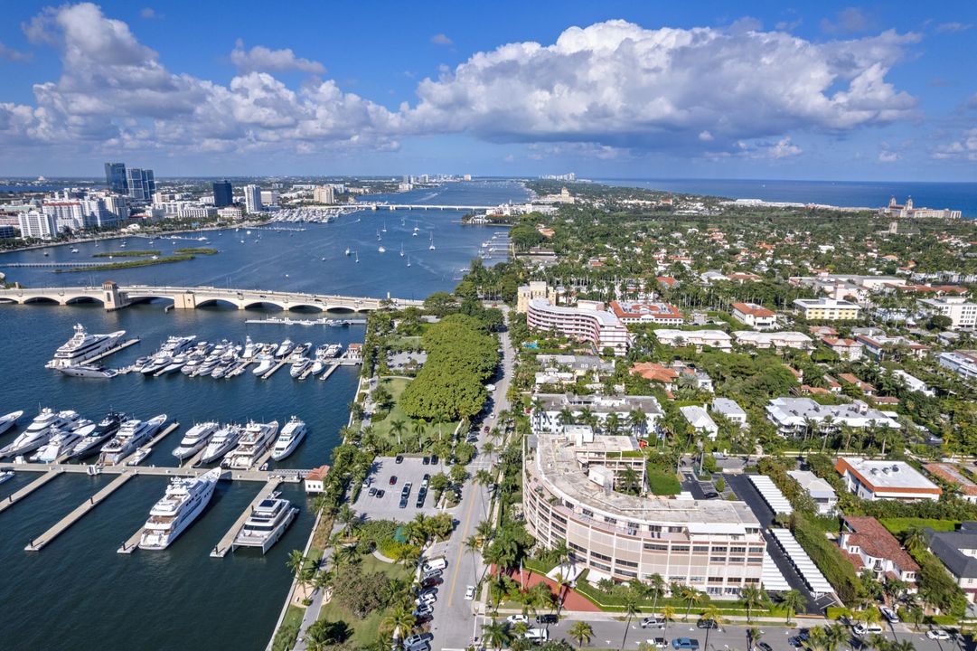 En Venta: $3,950,000 (2 camas, 2 baños, 2077 Pies cuadrados)