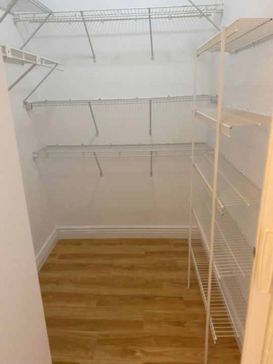 На продажу: $337,000 (2 спален, 2 ванн, 1208 Квадратных фут)