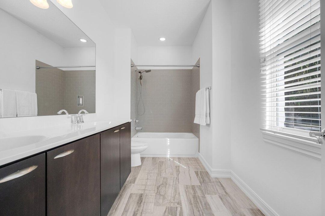 For Sale: $994,000 (4 beds, 3 baths, 2478 Square Feet)