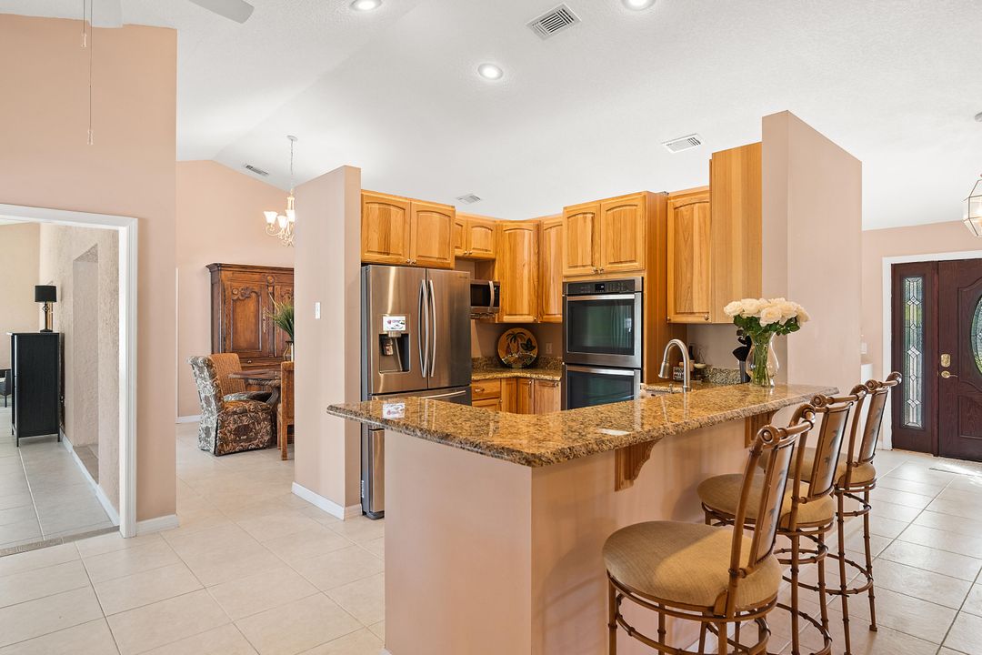 В аренду: $4,000 (2 спален, 2 ванн, 2399 Квадратных фут)