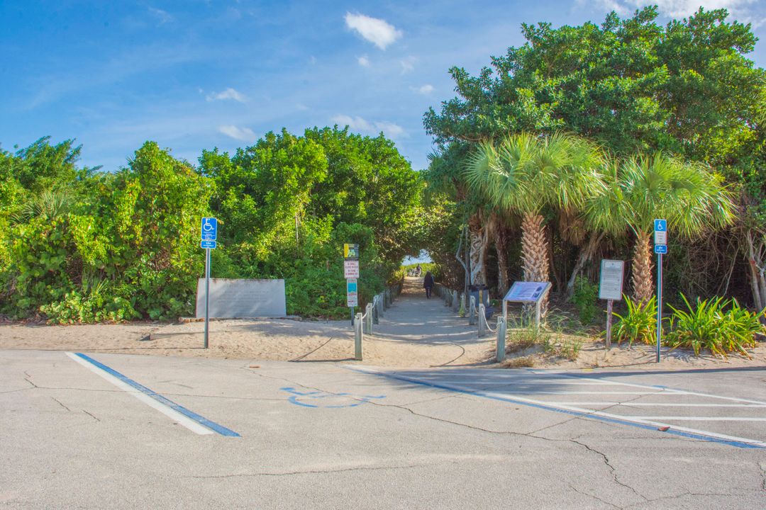 В аренду: $4,000 (2 спален, 2 ванн, 2399 Квадратных фут)