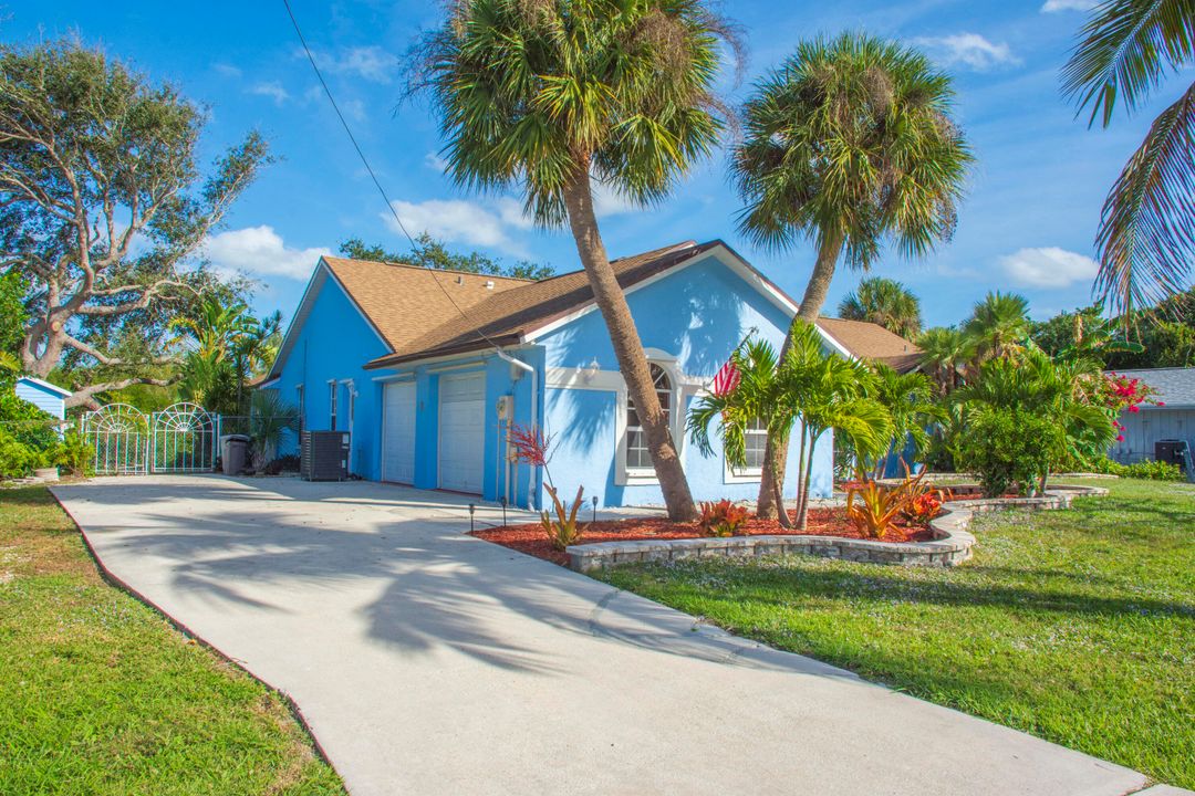 В аренду: $4,000 (2 спален, 2 ванн, 2399 Квадратных фут)