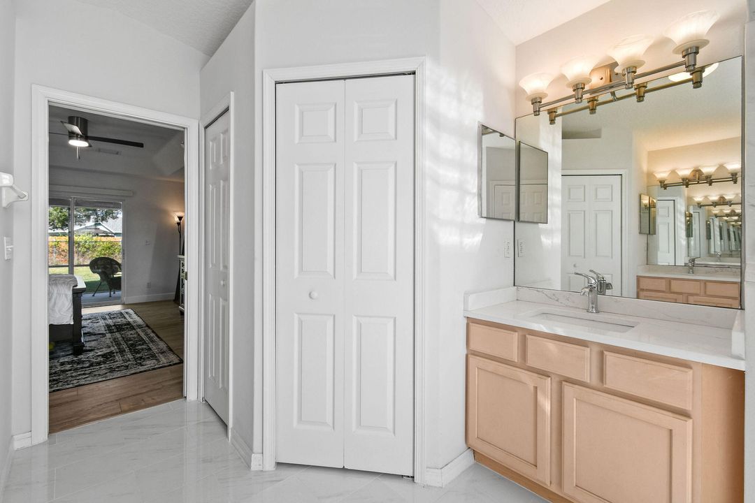 待售: $449,900 (3 贝兹, 2 浴室, 2053 平方英尺)