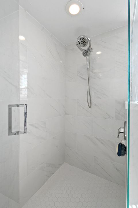 待售: $449,900 (3 贝兹, 2 浴室, 2053 平方英尺)