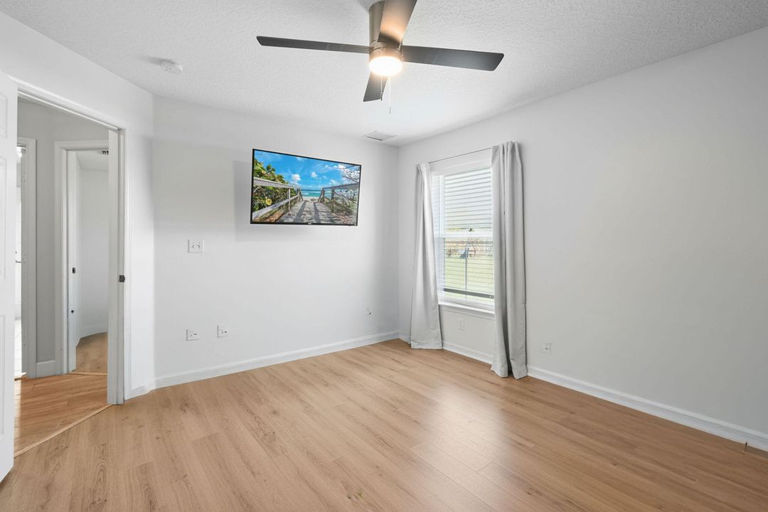 待售: $449,900 (3 贝兹, 2 浴室, 2053 平方英尺)