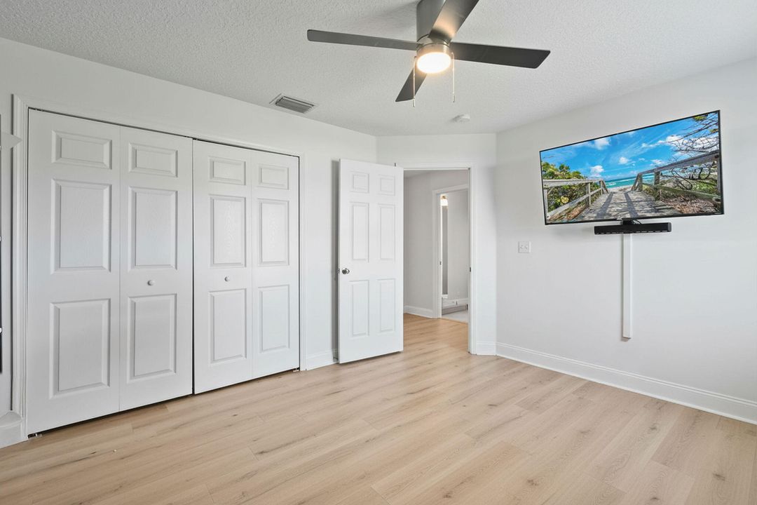 待售: $449,900 (3 贝兹, 2 浴室, 2053 平方英尺)