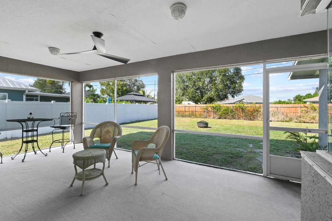 待售: $449,900 (3 贝兹, 2 浴室, 2053 平方英尺)