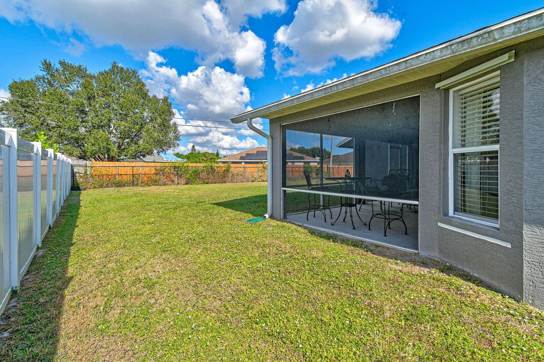 待售: $449,900 (3 贝兹, 2 浴室, 2053 平方英尺)