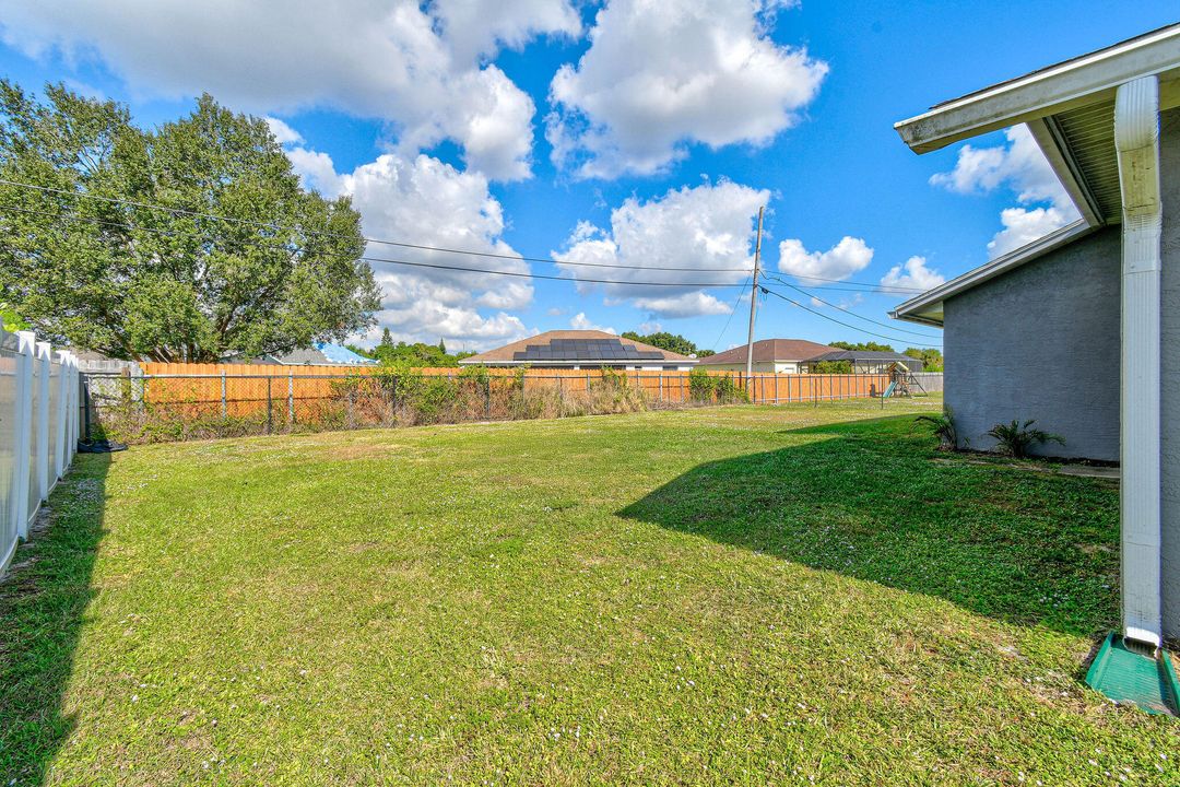 待售: $449,900 (3 贝兹, 2 浴室, 2053 平方英尺)