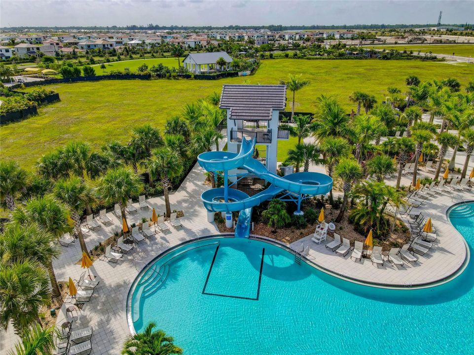 For Rent: $3,100 (3 beds, 2 baths, 2305 Square Feet)