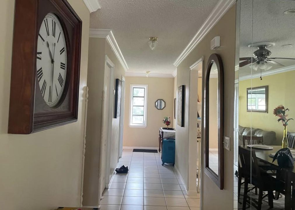 For Rent: $2,600 (2 beds, 2 baths, 1216 Square Feet)