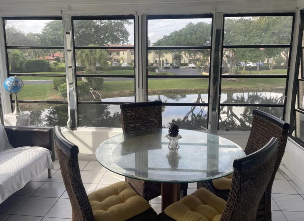 For Rent: $2,600 (2 beds, 2 baths, 1216 Square Feet)