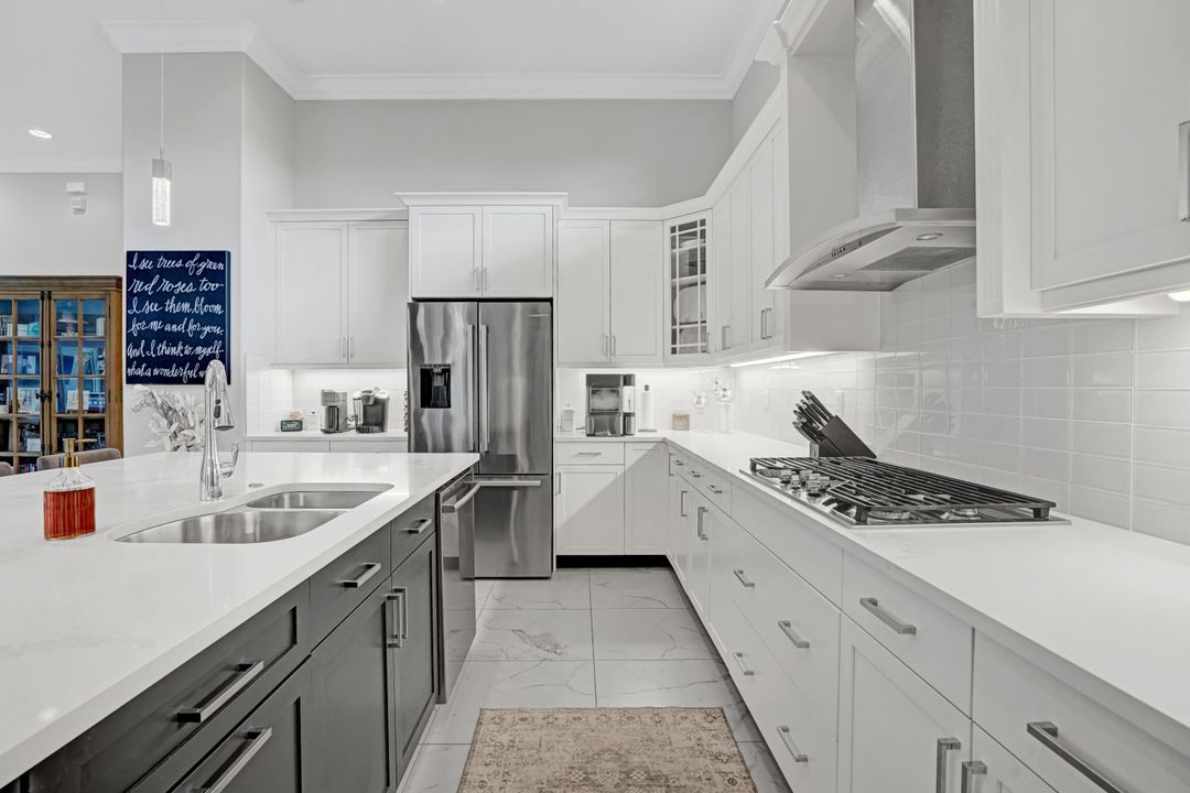 待售: $959,900 (3 贝兹, 3 浴室, 2698 平方英尺)