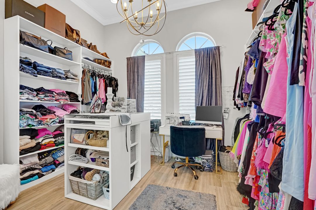 待售: $959,900 (3 贝兹, 3 浴室, 2698 平方英尺)